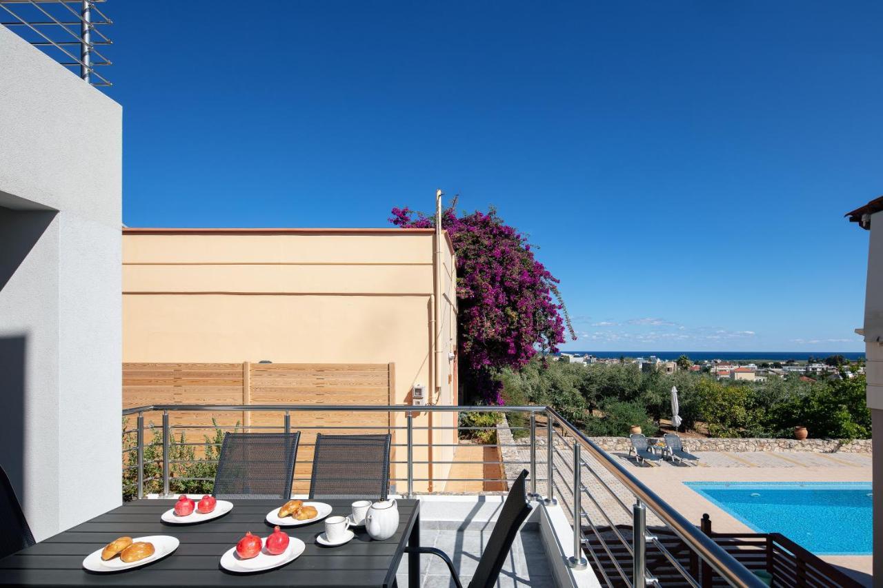 Greek Sky - New Modern Apartment With Shared Pool Тавронитис Экстерьер фото